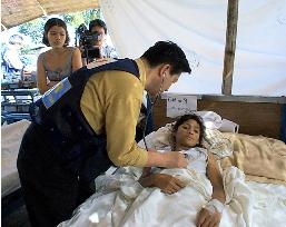 Japanese doctors, nurses start treating Salvadorans